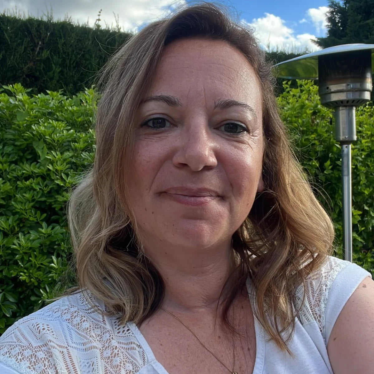 Monica M , 57 años